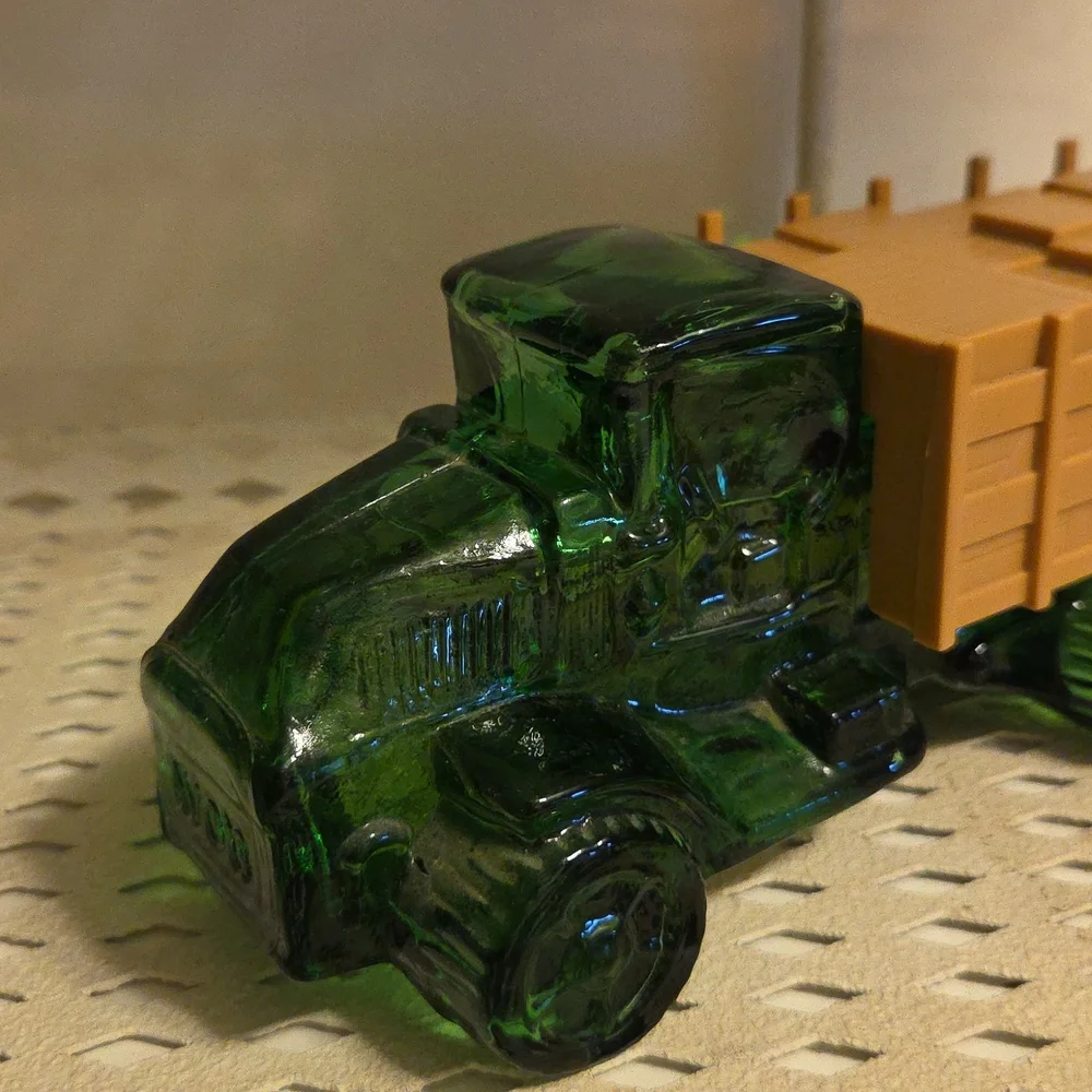 Vintage Avon Big Mack Oland After Shave Decanter Bottle Green Truck FULL 6 oz.